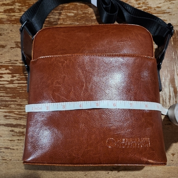 Herbalife Nutrition Top Zip Closure With Front Pocket Crossbody Bag NWT - Picture 4 of 14